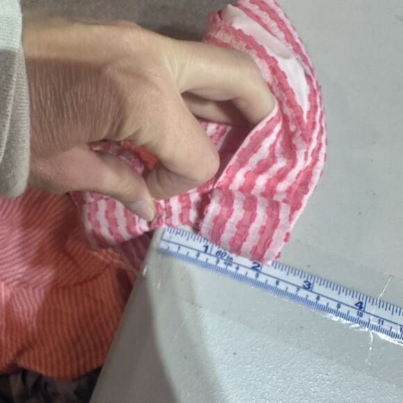 NWT Sedge Red & White Ruffle Short Suit Set Size Medium Candy Stripe Blouse - Picture 16 of 16